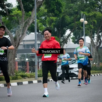 Runner Photo 7499084