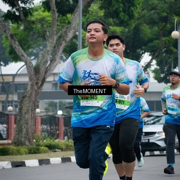 Runner Photo 7499105