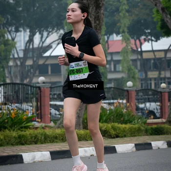 Runner Photo 7499135
