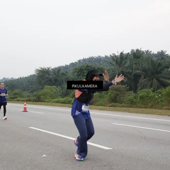 Runner Photo 7499154