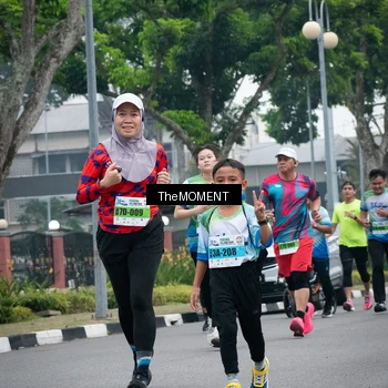 Runner Photo 7499256