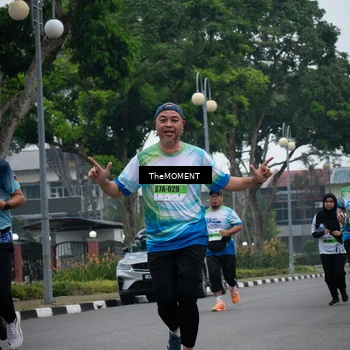 Runner Photo 7499292