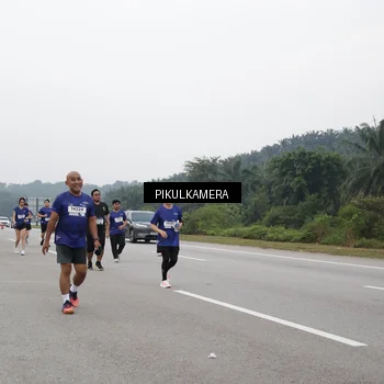 Runner Photo 7499305