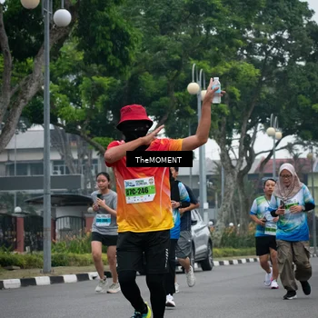 Runner Photo 7499313