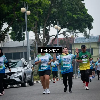 Runner Photo 7499338