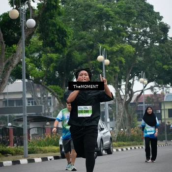 Runner Photo 7499381