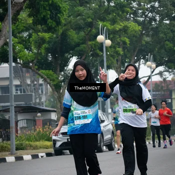 Runner Photo 7499396