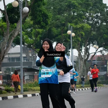 Runner Photo 7499400
