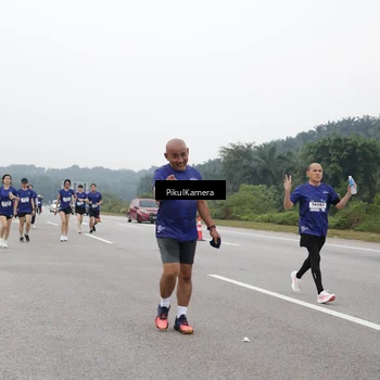 Runner Photo 7499411