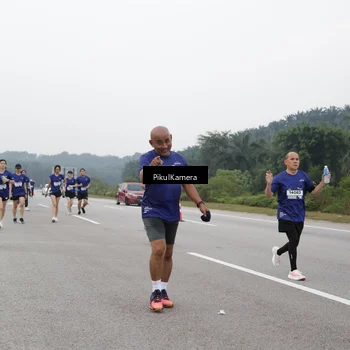 Runner Photo 7499424