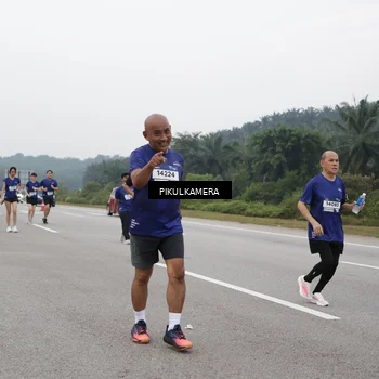 Runner Photo 7499432