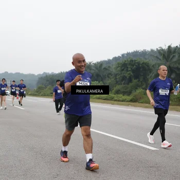 Runner Photo 7499433
