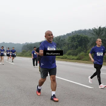 Runner Photo 7499434