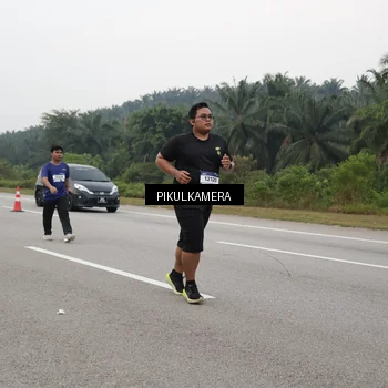 Runner Photo 7499439