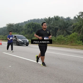 Runner Photo 7499441