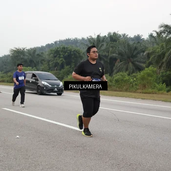 Runner Photo 7499442