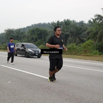 Runner Photo 7499443