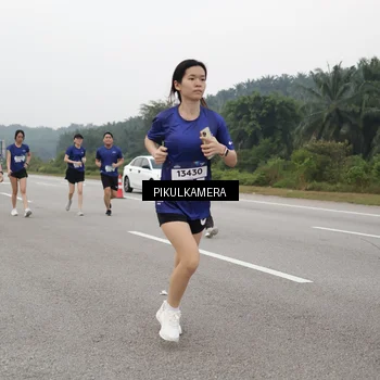 Runner Photo 7499448