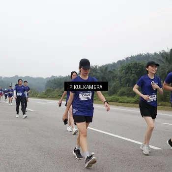Runner Photo 7499470