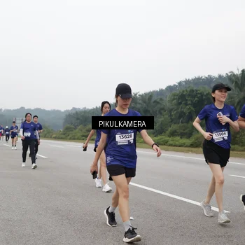 Runner Photo 7499471