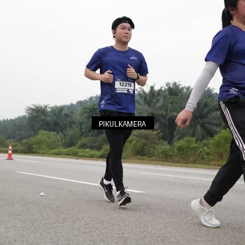 Runner Photo 7499491