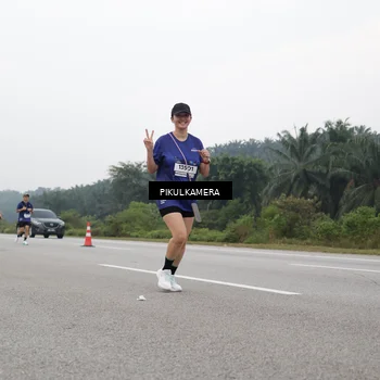 Runner Photo 7499494
