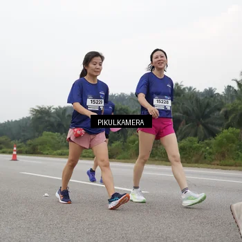 Runner Photo 7499509