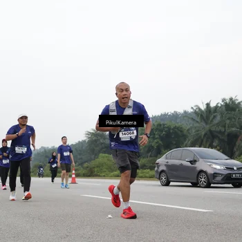 Runner Photo 7499515