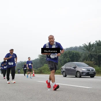 Runner Photo 7499516