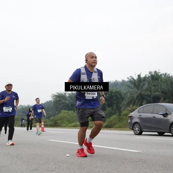 Runner Photo 7499519