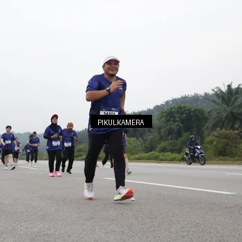 Runner Photo 7499526