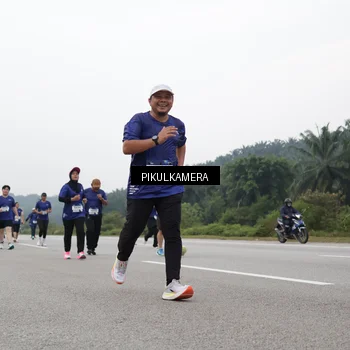 Runner Photo 7499527