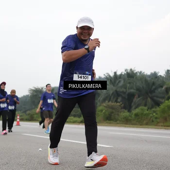 Runner Photo 7499539
