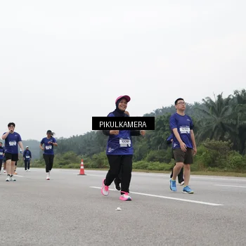 Runner Photo 7499541