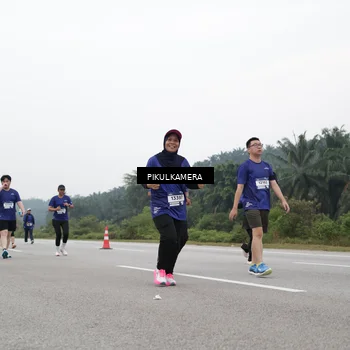 Runner Photo 7499543