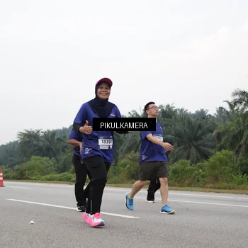 Runner Photo 7499546