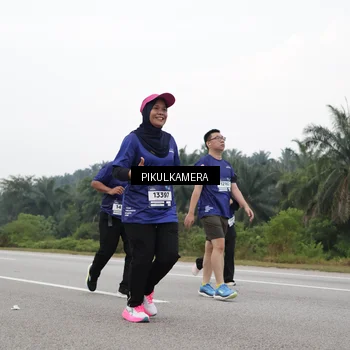 Runner Photo 7499551