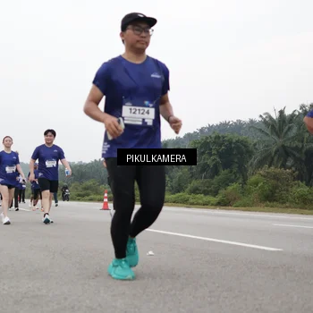 Runner Photo 7499554