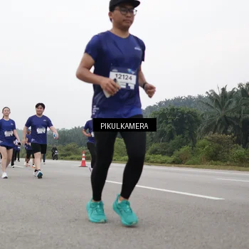 Runner Photo 7499557
