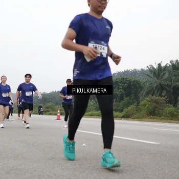 Runner Photo 7499558