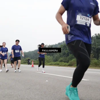 Runner Photo 7499561