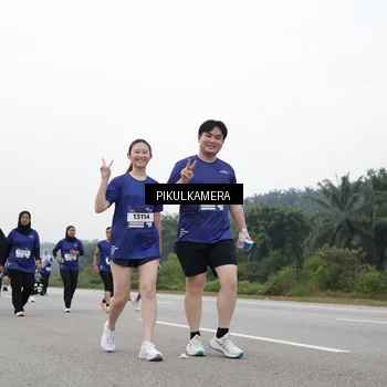 Runner Photo 7499572