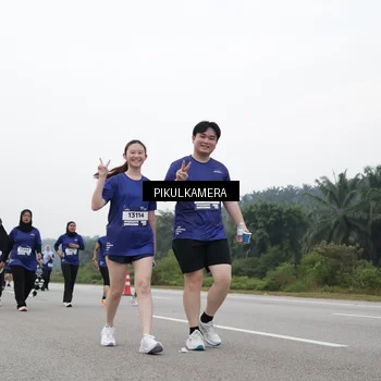 Runner Photo 7499573