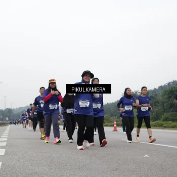 Runner Photo 7499574
