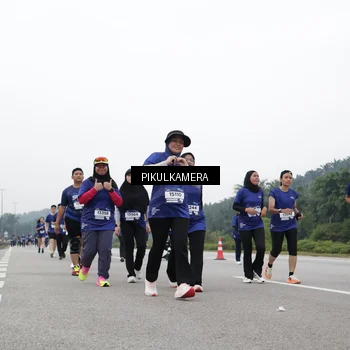 Runner Photo 7499578