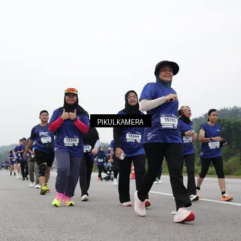 Runner Photo 7499588