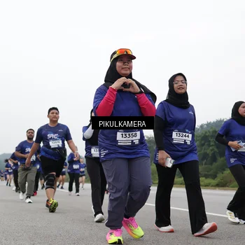 Runner Photo 7499590