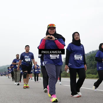Runner Photo 7499591