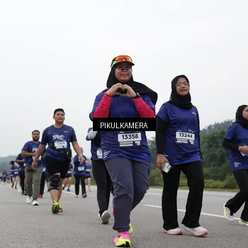 Runner Photo 7499592
