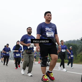 Runner Photo 7499610